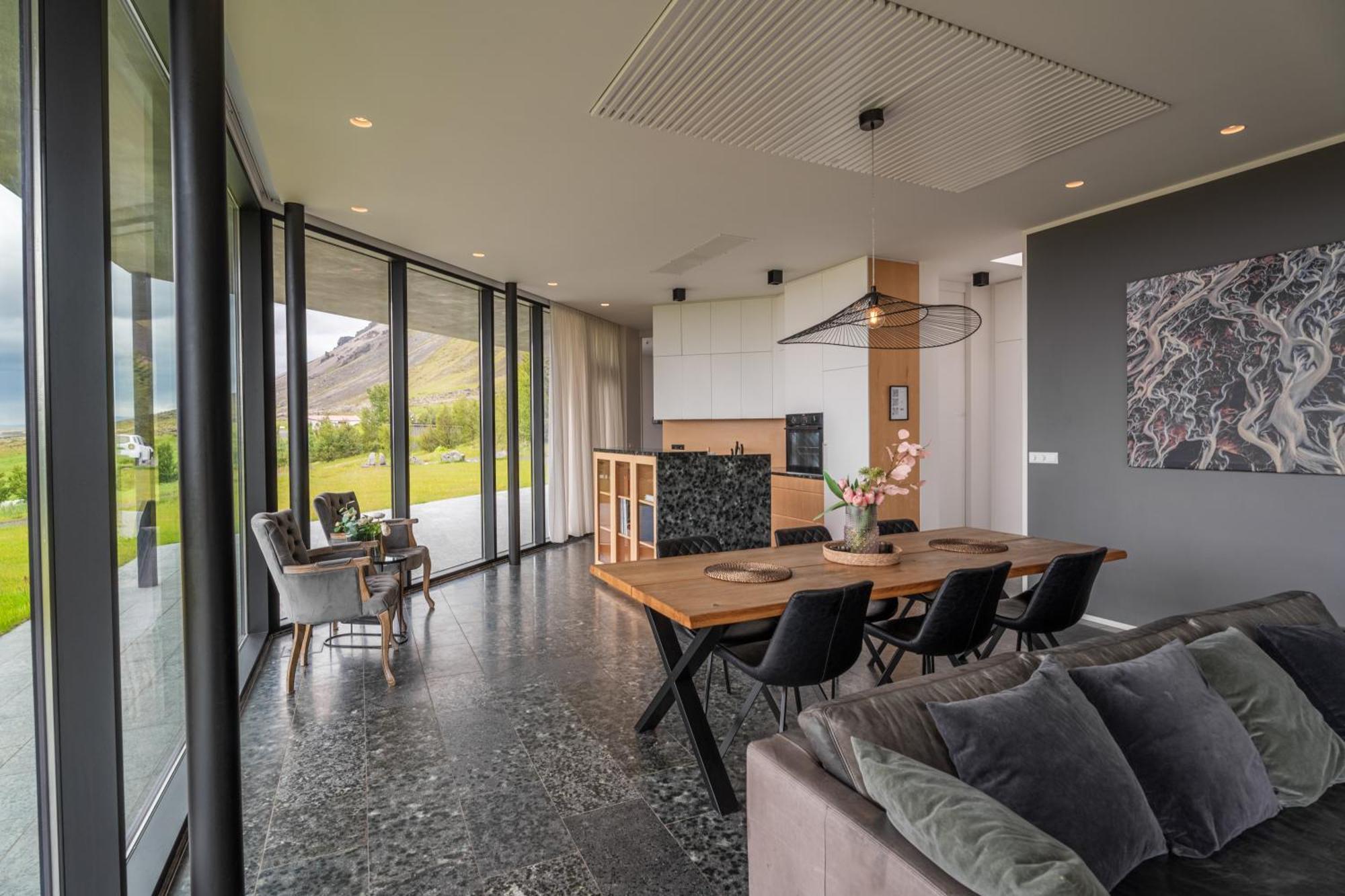Klettasel By Ourhotels Hof (Oraefi)