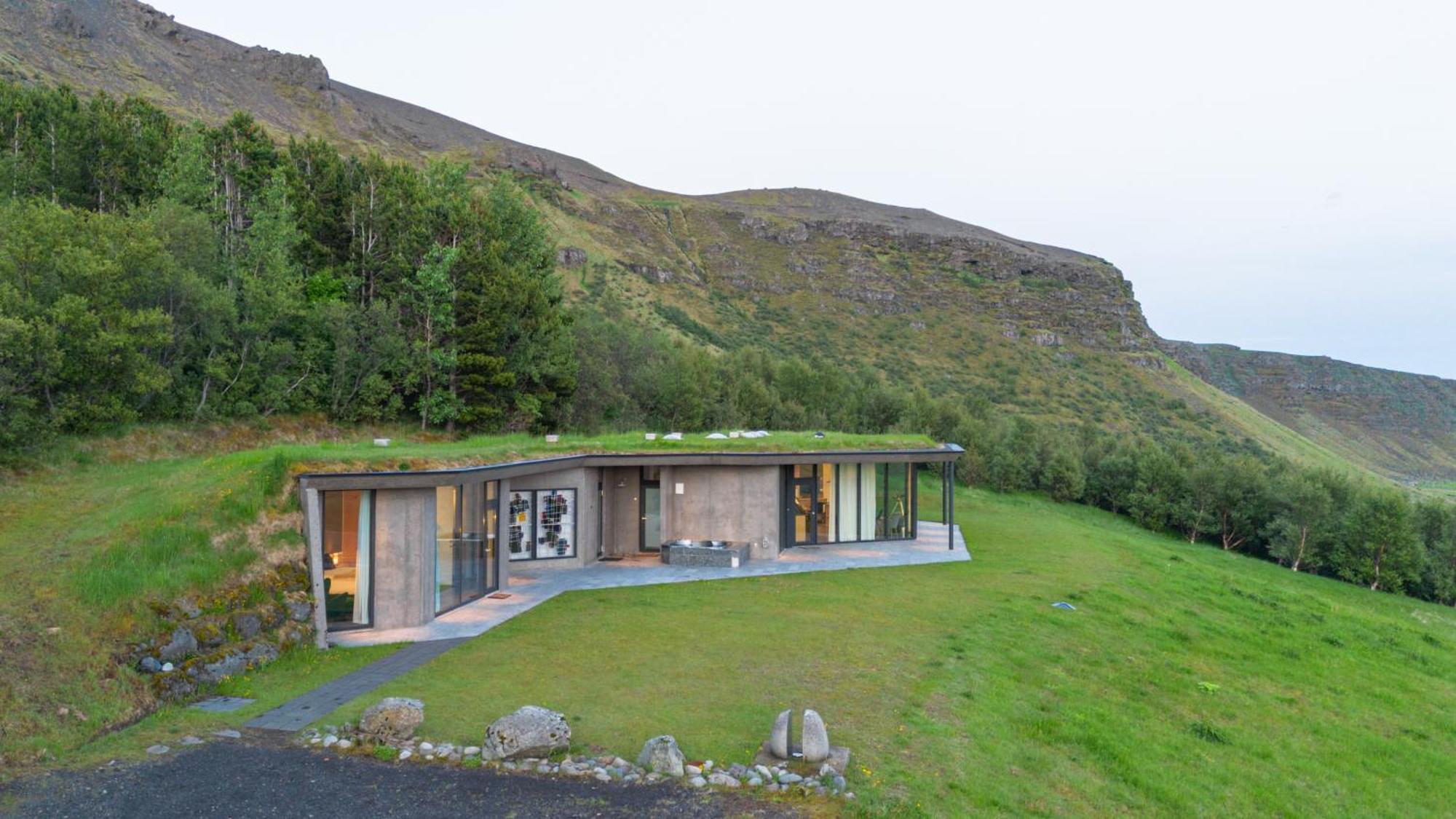Klettasel By Ourhotels Hof (Oraefi)